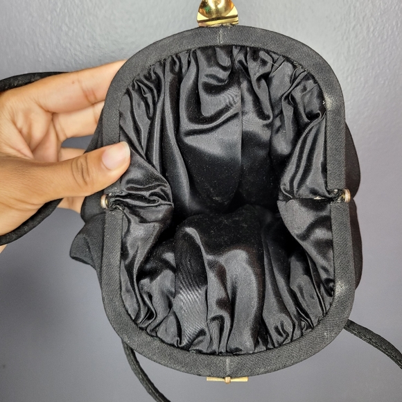 Vintage 1940s 1950s Puffy Round Black Evening Clutch Bag - Picture 4 of 4